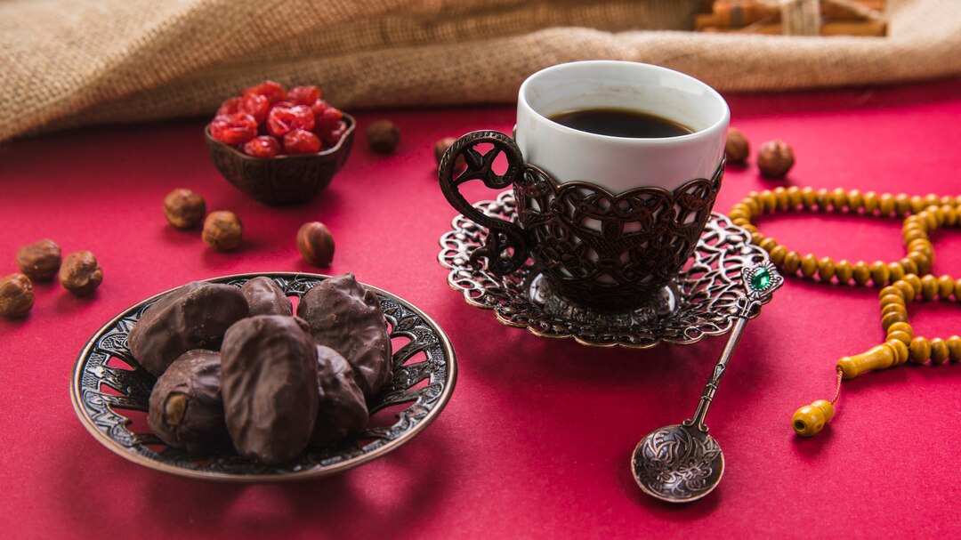 Fragrant Omani Kahwa coffee with dates and cardamom